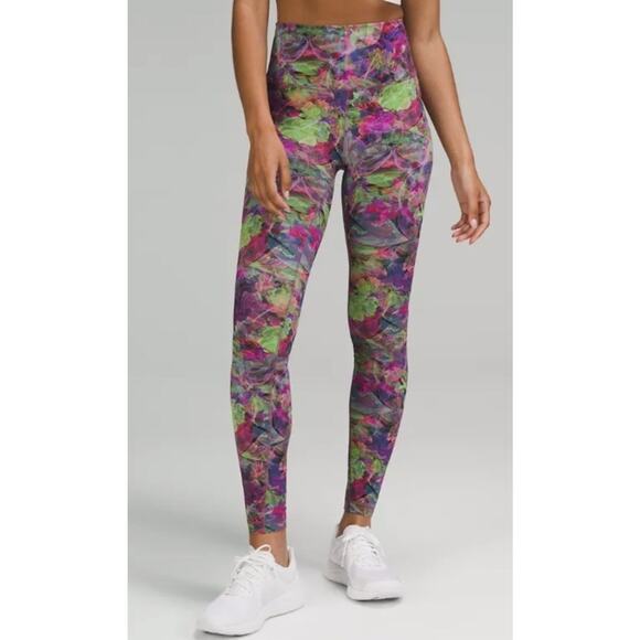NWT $98 Lululemon Women’s Floral 25 In Wunder Train HR Tights Size 2 Multicolor - Picture 1 of 10